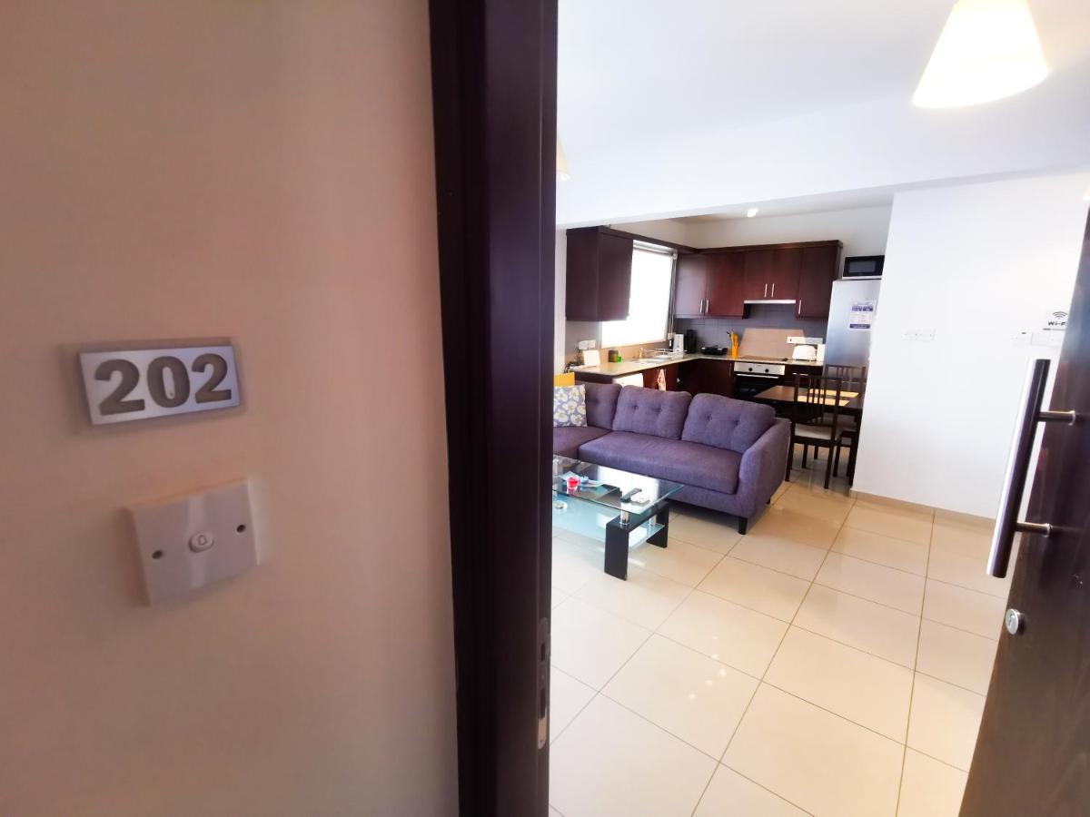 Promenade Breeze City Apartment Λάρνακα Εξωτερικό φωτογραφία
